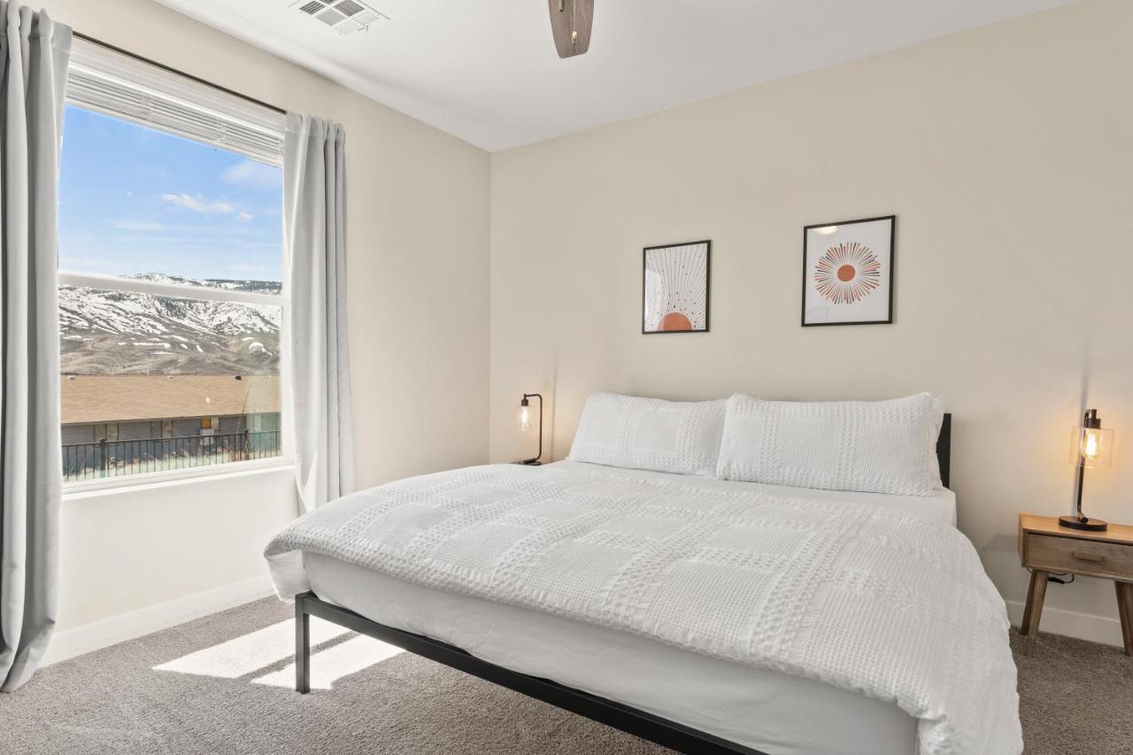 Appartement Luxury Retreat - King Beds, Hot Tub, & Pool - Family & Remote Work Friendly à Reno Extérieur photo