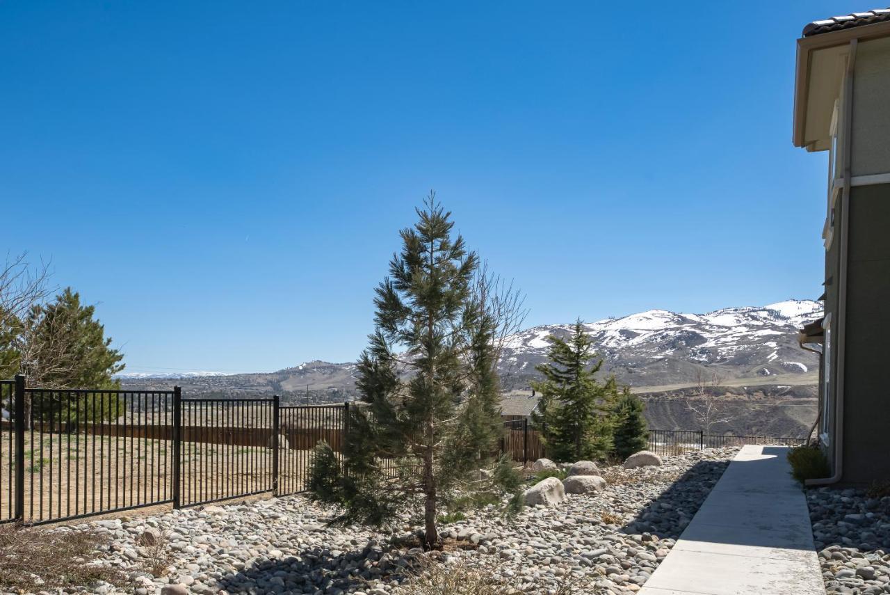 Appartement Luxury Retreat - King Beds, Hot Tub, & Pool - Family & Remote Work Friendly à Reno Extérieur photo