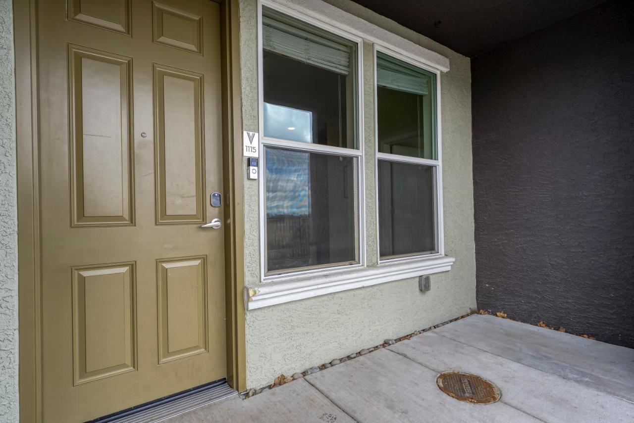 Appartement Luxury Retreat - King Beds, Hot Tub, & Pool - Family & Remote Work Friendly à Reno Extérieur photo