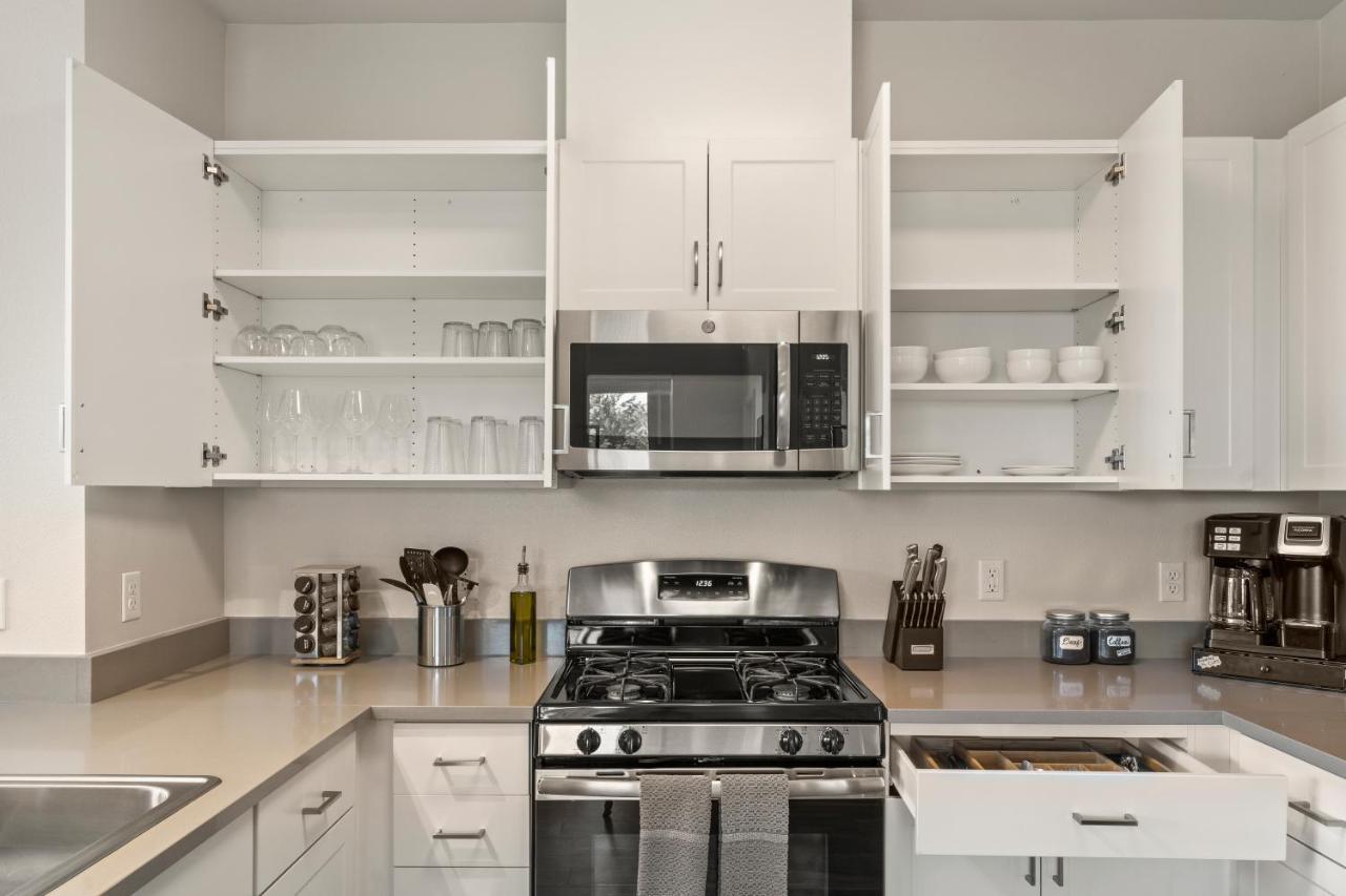 Appartement Luxury Retreat - King Beds, Hot Tub, & Pool - Family & Remote Work Friendly à Reno Extérieur photo