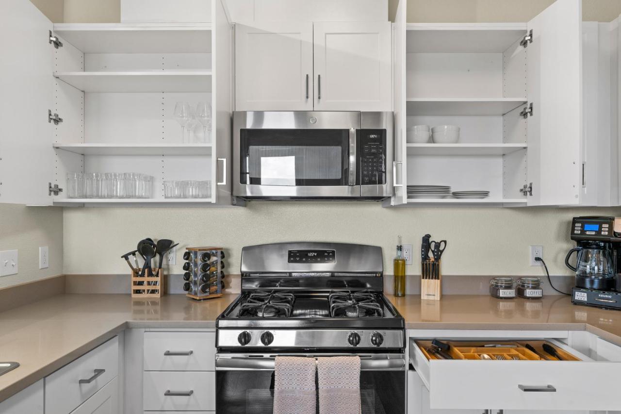 Appartement Luxury Retreat - King Beds, Hot Tub, & Pool - Family & Remote Work Friendly à Reno Extérieur photo