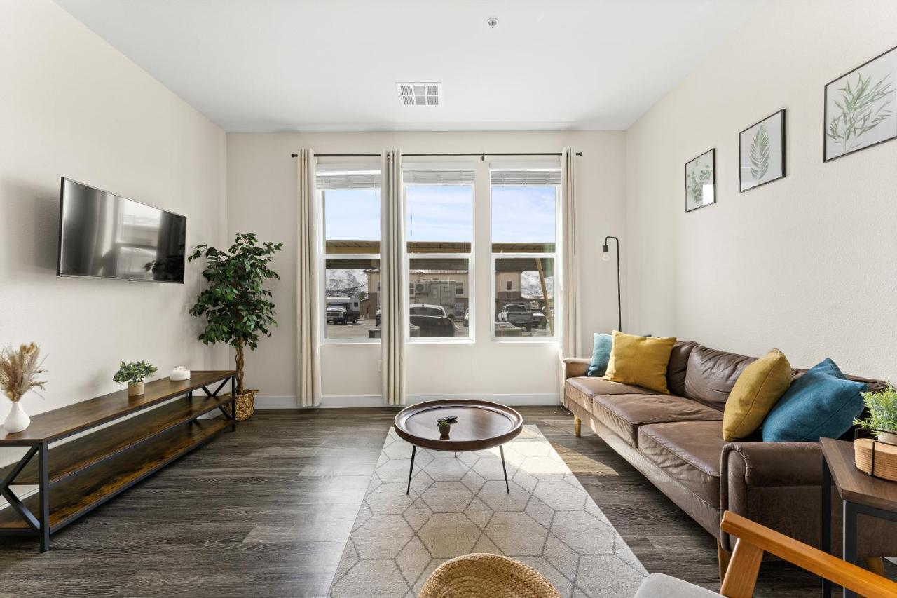 Appartement Luxury Retreat - King Beds, Hot Tub, & Pool - Family & Remote Work Friendly à Reno Extérieur photo